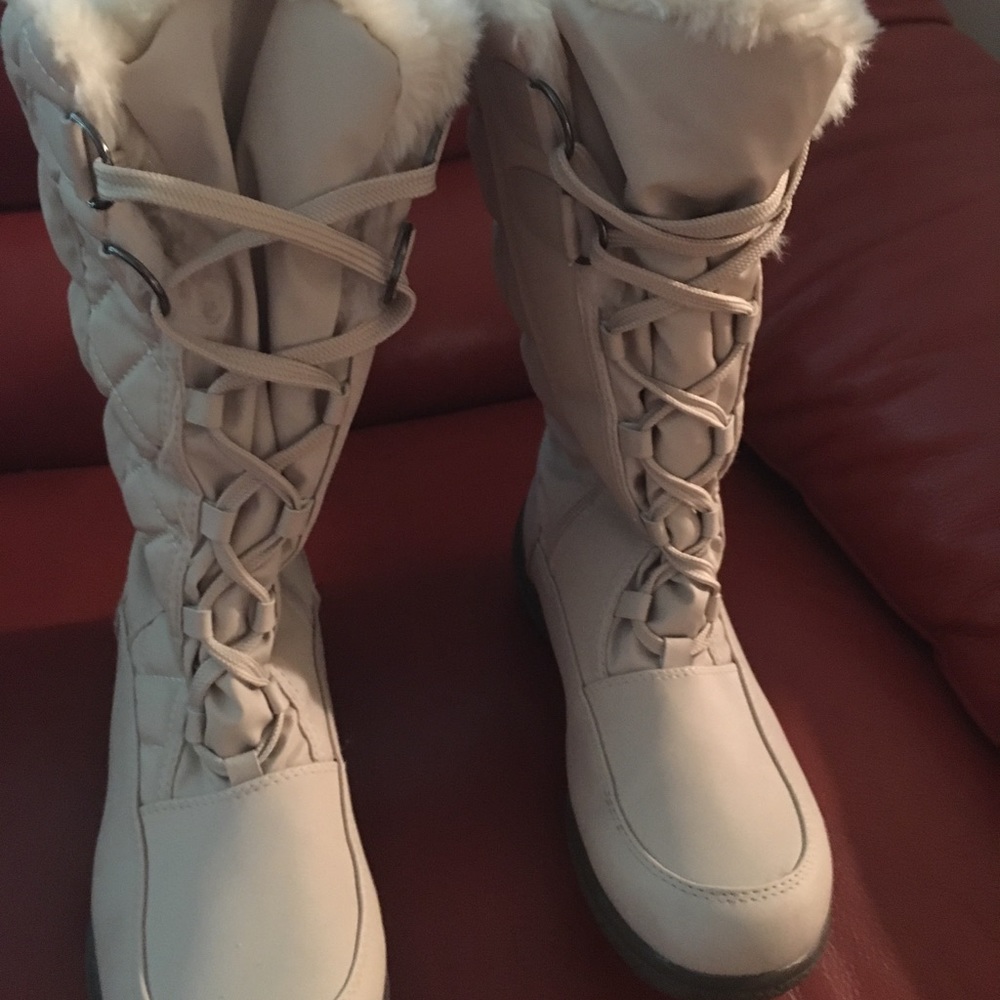 TOTES winter boots size 9